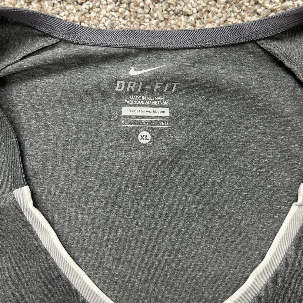 Nike Shirt Womens XL Gray Dri-FIT V-Neck Short Sleeve Running Workout Top